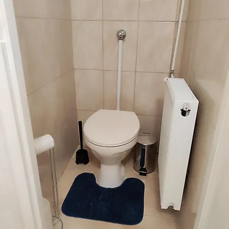 Toparti Elmenyek * Gárdony